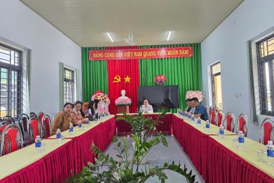 Lãnh đạo UBND xã Trường Xuân đã đến thăm và làm việc với BGH Trường mầm non Hoa Hồng
